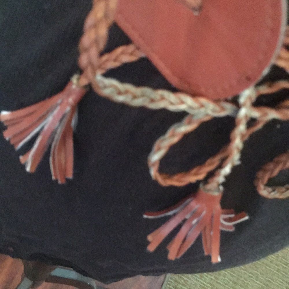 Vintage Faux Leather/ Elastic Cinch Belt - Picture 5 of 8